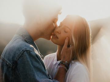 Eerste keer seks: 10 tips en 20 veel gestelde vragen