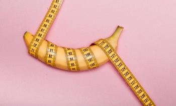 ultradunne condooms standaard condoom scheurt wanneer je niet de juiste maat condoom kiest. De meeste condooms hebben een nominale breedte voor de omtrek van je penis. Er zijn verschillende maten condooms voor anale seks of orale seks. Kies welke maat condoom het meest ideale condoom voor je is.